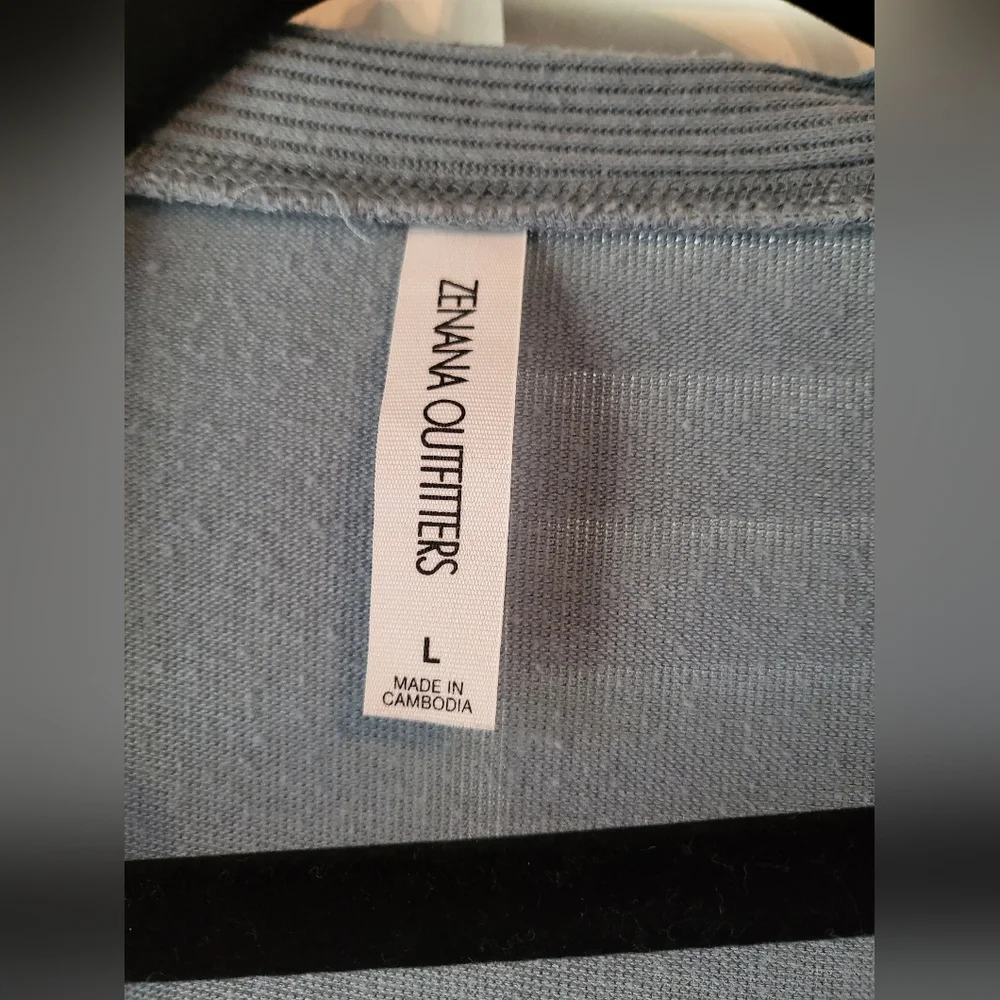 Cardigan - Picture 2 of 2